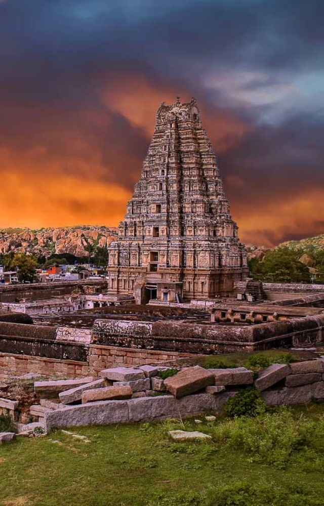 A vast archaeological treasure trove, Hampi`s ruins reveal the splendour of the once-powerful Vijayanagara Empire in Karnataka.