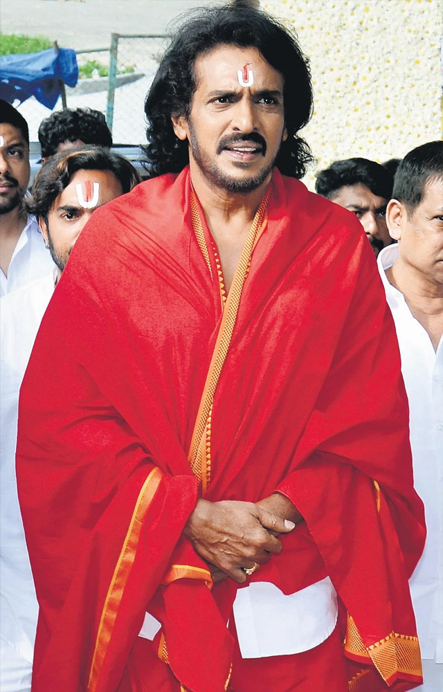 The real star Upendra’s upcoming film feature UI has been generating buzz. Now the teaser has gone viral and increased excited among fans.