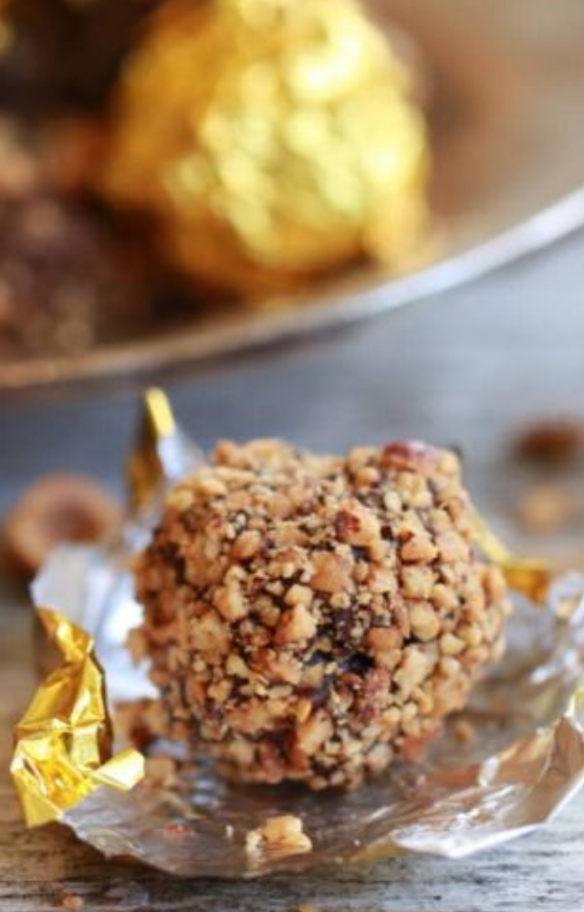 A timeless favorite featuring creamy hazelnut filling, crispy wafer layers, and a smooth milk chocolate coating for a delightful treat.