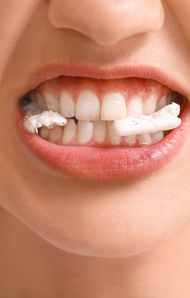 Chewing gum is banned to keep public spaces clean. Selling or importing gum without approval can lead to heavy fines.
