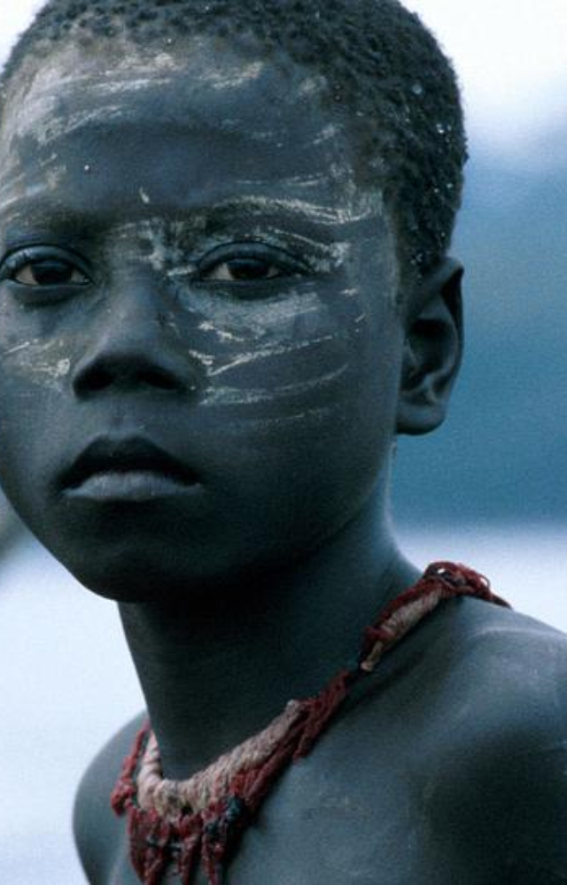 Hunter-gatherers living in dense forests, the Jarawa avoid modern tools, speaking their own language and crafting weapons from nature.
