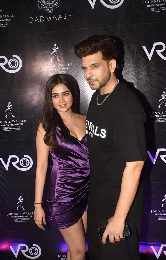 Rumours of a romance are sparked by Tejaswi Prakash and Karan Kundra`s late-night outing.