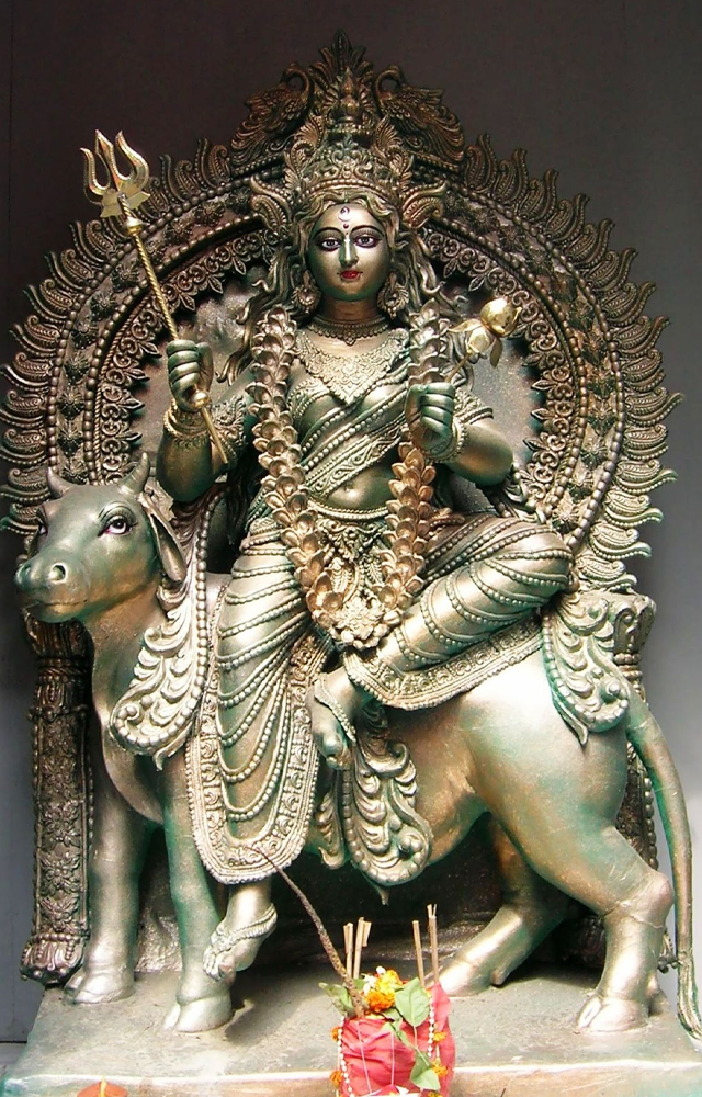 Due to the fact that Mata Shailputri stands for the unwavering basis of life, devotees of the First Navratri Form pray to her for strength and stability.