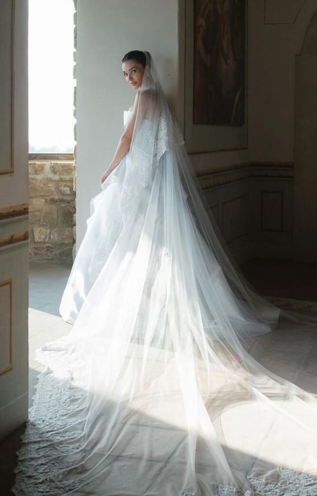 Amy Jackson`s gown was listed to be around USD 1,683, which is priced roughly around Rs. 1,41,209.This outfit makes the bride look even more fabulous.
