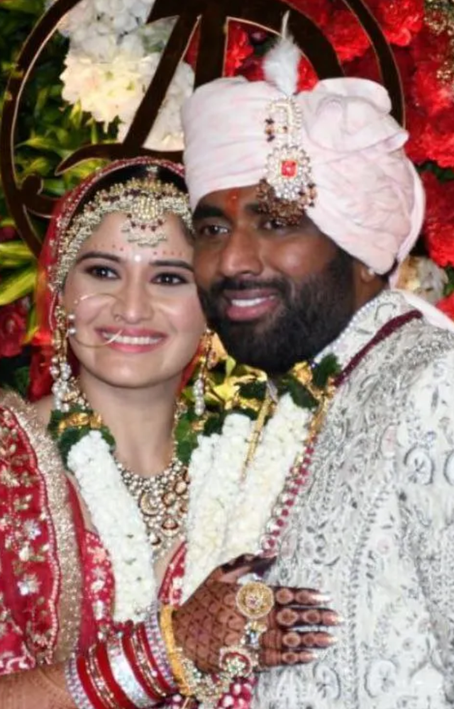 Witness the magical union of Arti and Dipak as they embark on their journey of love and togetherness