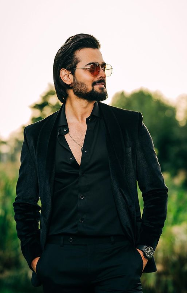 Look your best in Bhuvan Bam`s carefully chosen party wear. Discover the allure of evening attire, including classy dresses and smart suits.