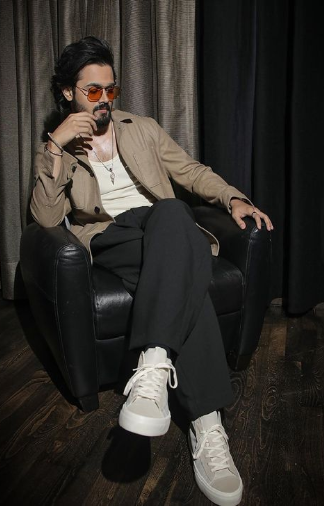 Wear casual clothing to embrace Bhuvan Bam`s laid-back yet fashionable atmosphere.His go-to looks, which combine style and comfort to create a fashion statement