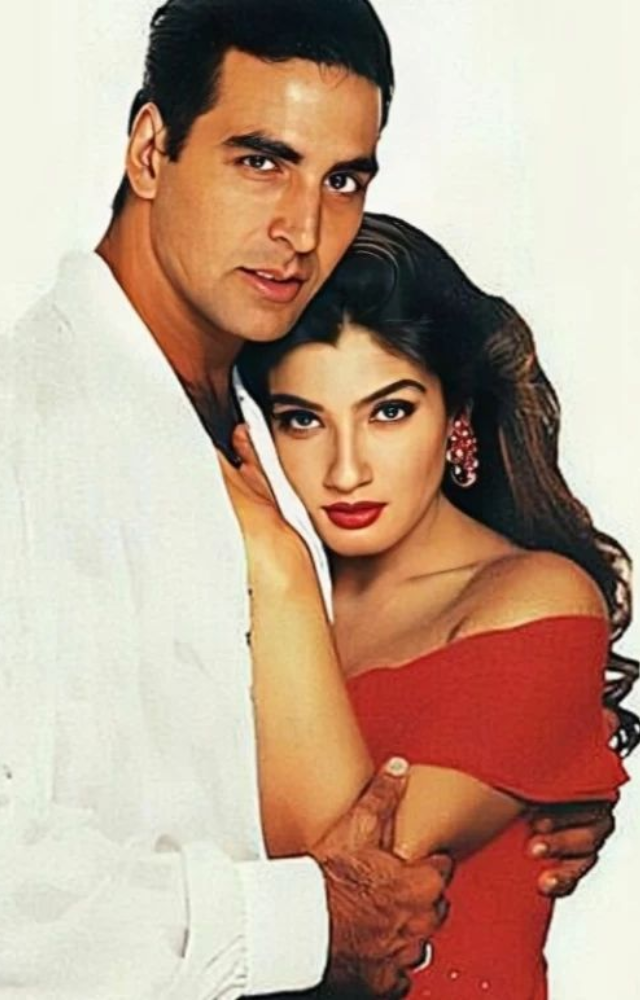With their signature Tip Tip Barsa Paani song from their 1994 film Mohra, Akshay and Raveena truly set movie theatres on fire.