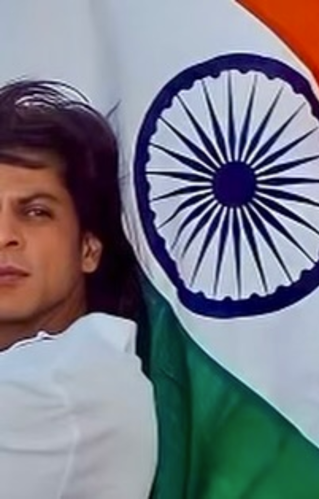 The King Khan salutes Republic Day by displaying his love and patriotism for the country while standing tall with the tricolour flag.