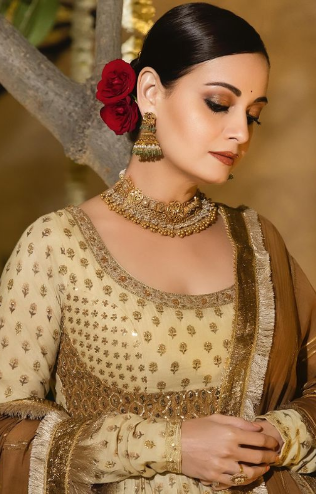 Dia Mirza in Rajwadi Salwar Suit