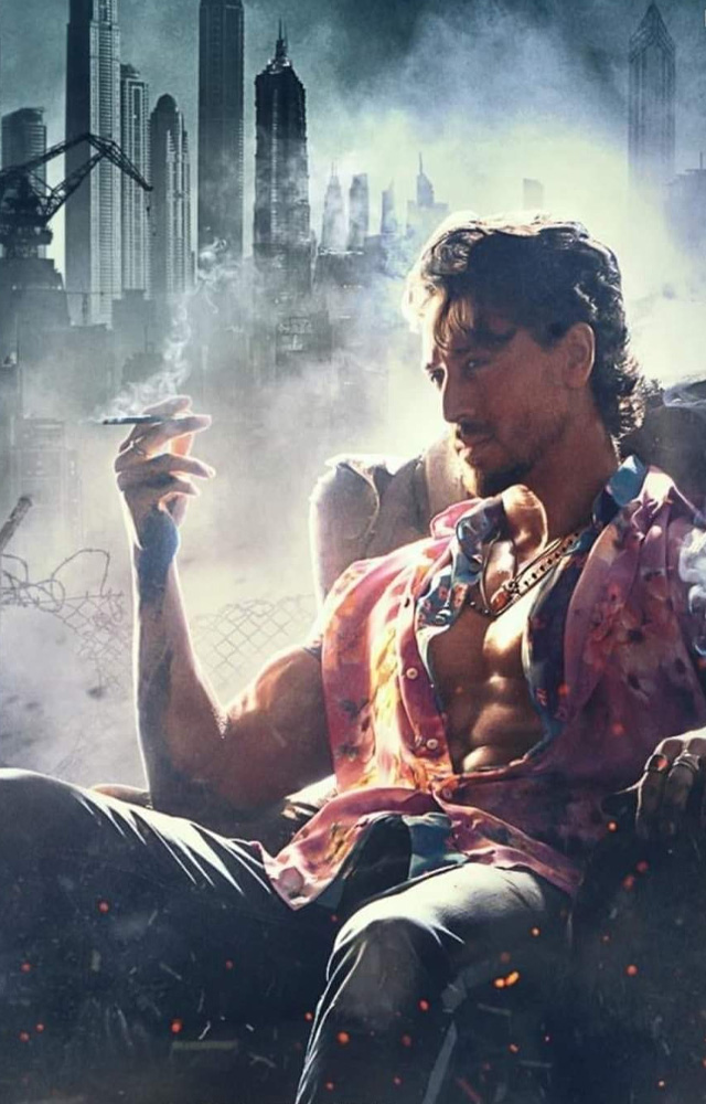 In a dystopian society, vigilante Ganapath battles a criminal cabal and emerges as a ray of hope for the oppressed in the shadows of the city.