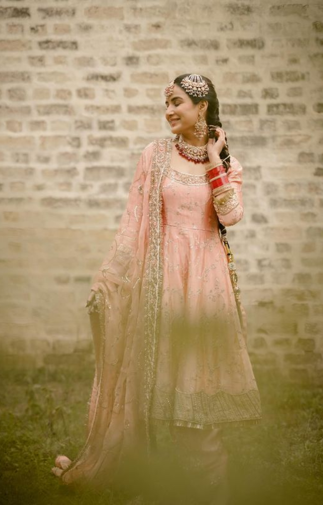 Actress Jasmin Bhasin took to her Instagram to serve some Punjabi bridal inspiration	