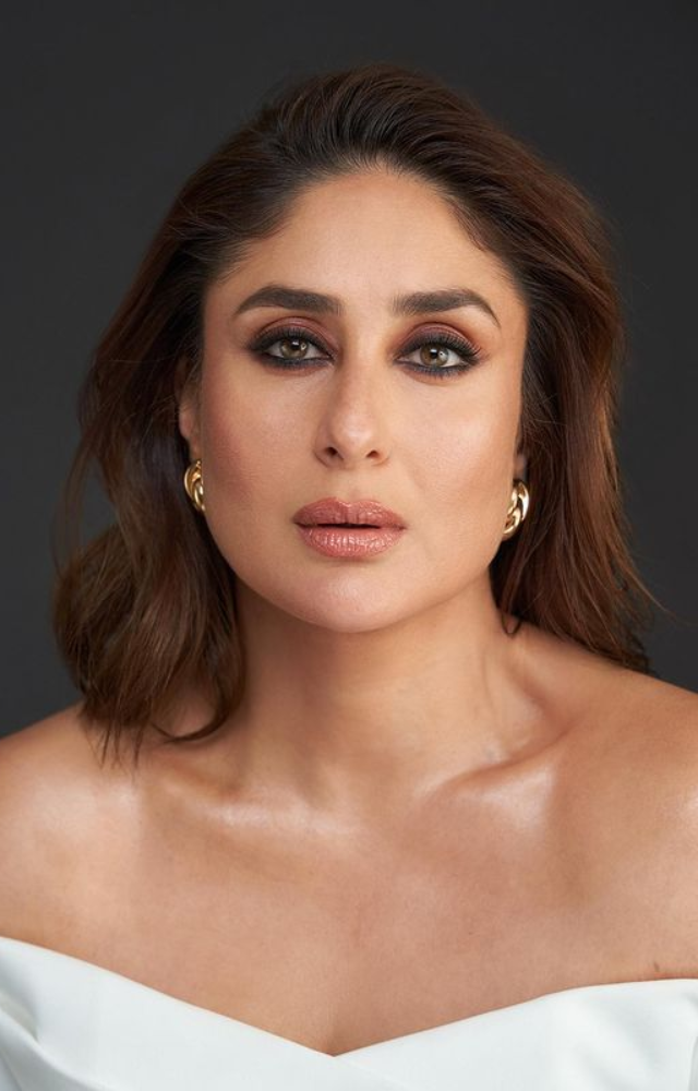 Kareena Kapoor appears stunning in black