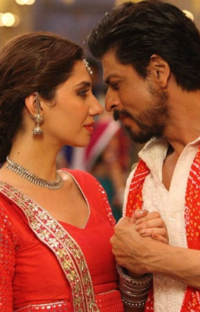 This energetic song from Raees, which celebrates love, features Shah Rukh Khan and Mahira Khan in a bright and colourful festival atmosphere.