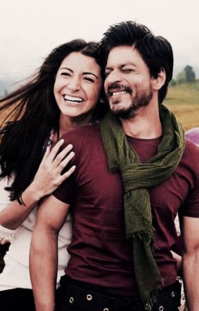Neeti Mohan`s soulful rendition in Jab Tak Hai Jaan brings a perfect blend of emotion and melody to this Bollywood hit.