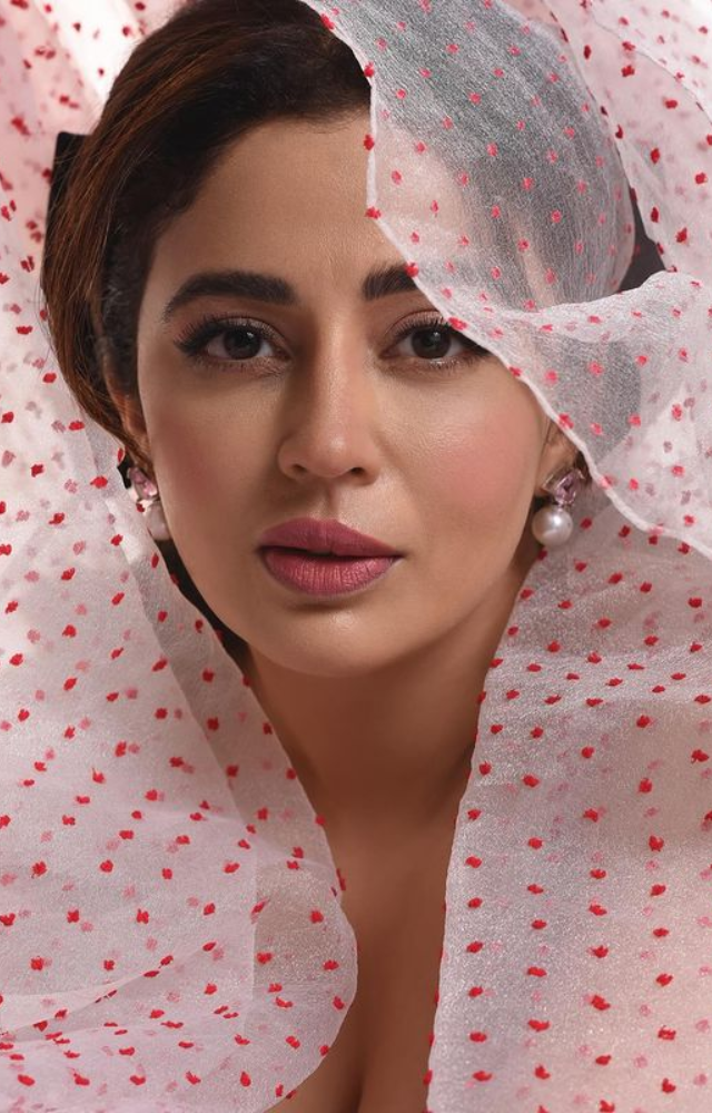 Nehha Pendse, looking absolutely gorgeous, effortlessly blends style and grace, setting a new standard for elegance.