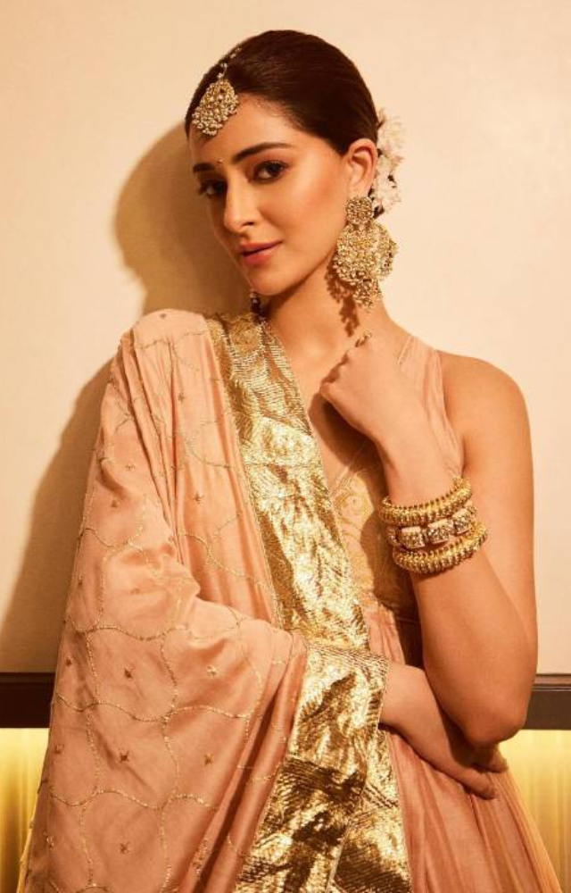 Rakshabandhan look exudes glamour and festive charm, making it an ideal choice to celebrate the sibling bond in style.