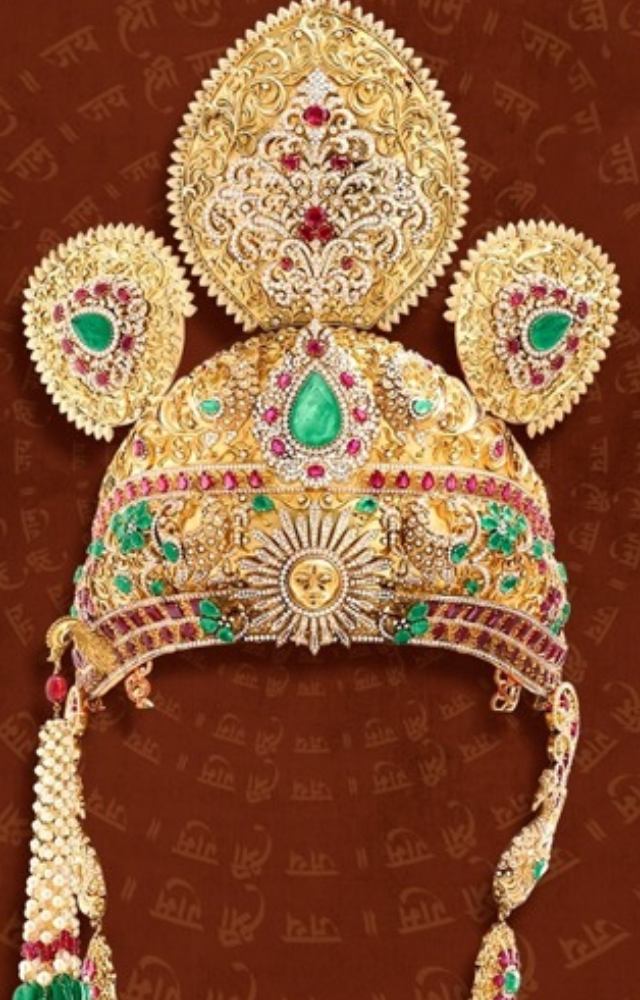 Ram Lalla wears jewelry made of gold or other precious metals, such as bracelets, necklaces, and crowns. There have been 18,000 diamonds and emeralds utilized.