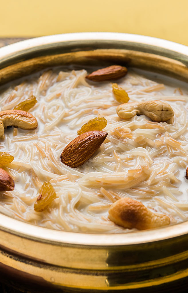 It is said that Lord Ram has a particular love for kheer. A popular dessert prepared with rice, milk, sugar, and aromatic herbs like saffron and cardamom