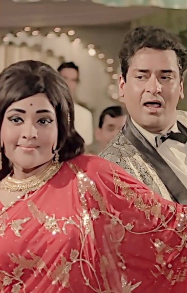 Shammi`s charismatic appeal is on full display in this classic song,which has lively music and his dazzling dancing routines that continue to enthrall audiences