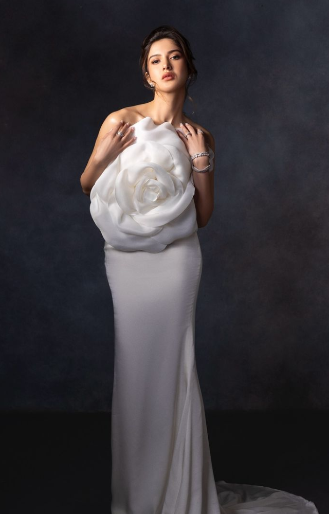 Shanaya Kapoor Mesmerizes in White Rose Gown - A Photoshoot Symbolizing Sophistication and Grace.