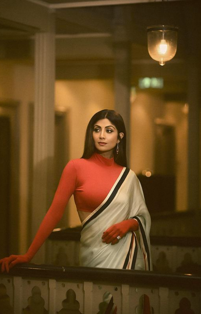 Gorgeous Shilpa Shetty in Red-White Saree