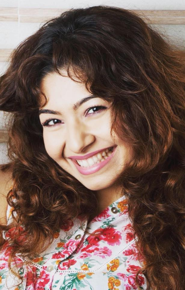 Enter the Sodhi`s home with TMKOC`s newest member, Monaz Mevawalla. See how she incorporates humour into your favourite characters` everyday situations.