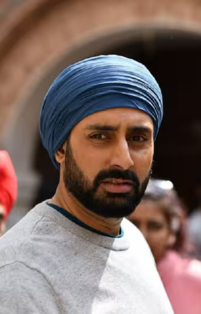 A bold and refreshing take on love and relationships, where Abhishek’s portrayal of a man caught in a complicated love triangle stands out.