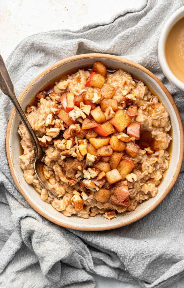 Warm, cozy, and full of fiber—perfect for chilly mornings. A classic breakfast with a healthy twist.
