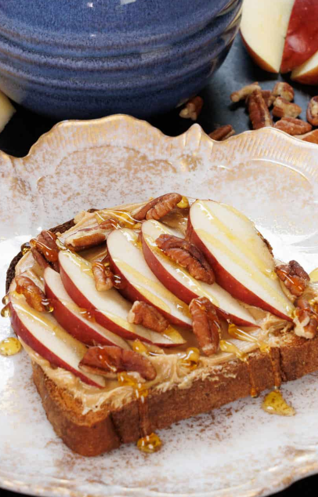 Crispy toast topped with apple slices and nut butter. Crunchy, creamy, and full of good fiber.
