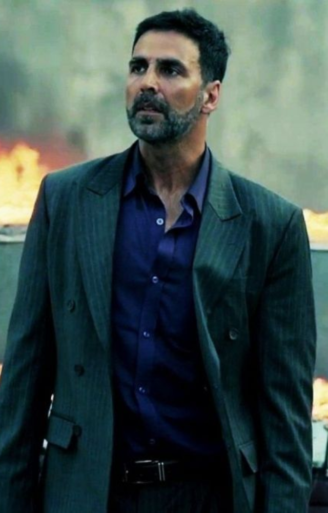 Relive the largest evacuation mission ever, with Akshay portraying a hero in a true story that still gives goosebumps.