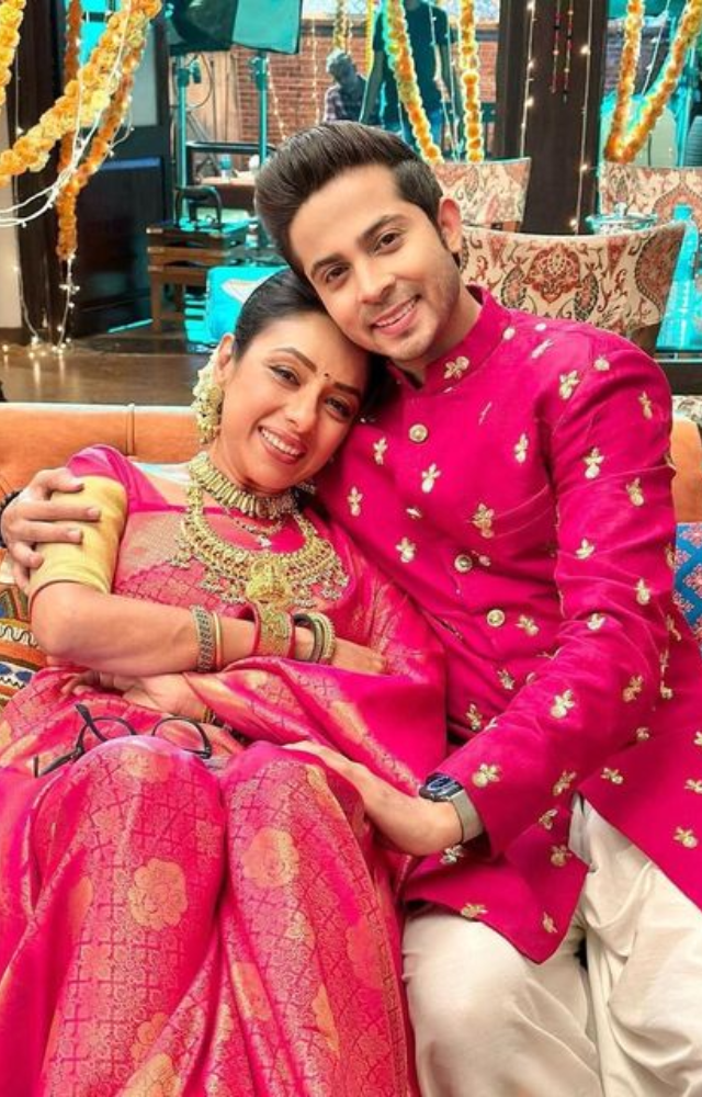 The Shah family is immersed in the hustle and bustle of Rahi and Prem’s upcoming wedding, ensuring every detail is perfect for the grand event.