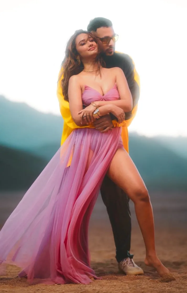 Badshah’s latest hit “Jugnu” is making waves with its catchy beats and energetic vibe. Discover why this track is at the top of the charts.