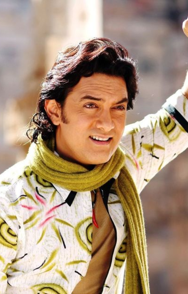 “Humse door jaoge kaise, dil se humein bhulaoge kaise, hum voh khushboo hai jo saason mein baste hain, khud ki saason ko rok paoge kaise.”