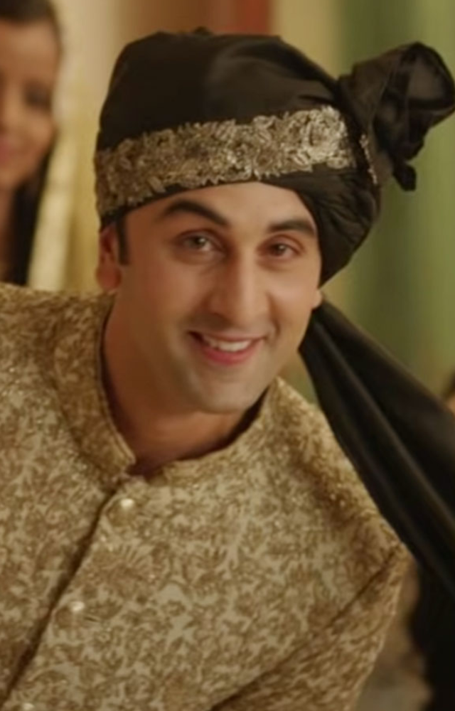 Heartbreak never sounded this beautiful. Arijit’s vocals made this one unforgettable.