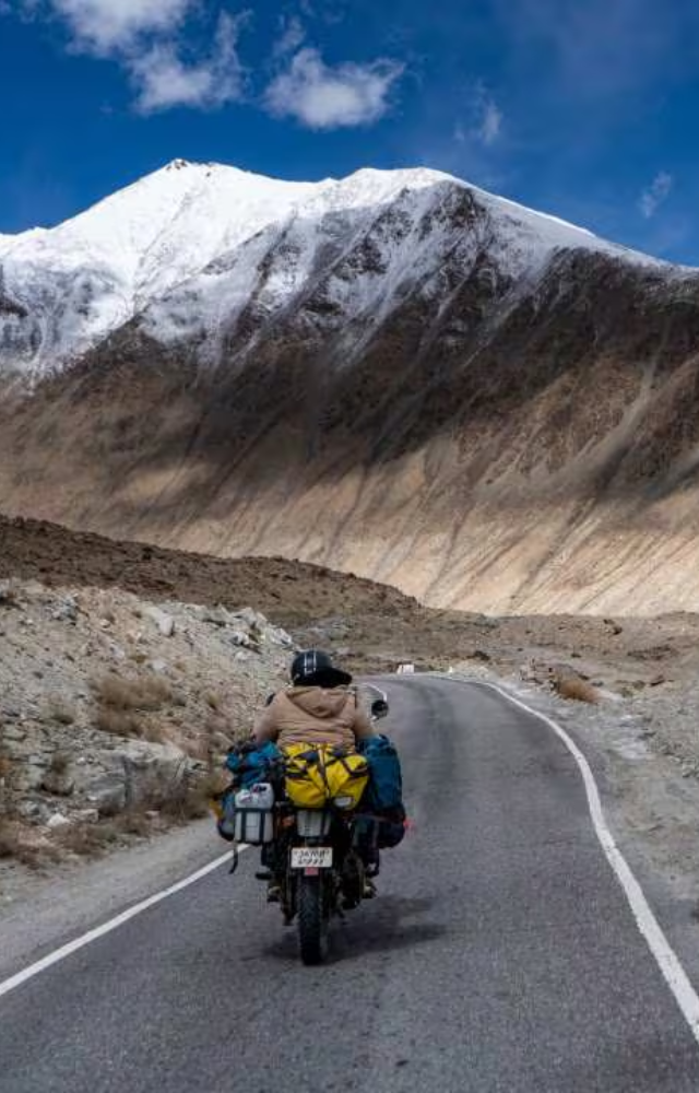 A breathtaking road trip through the Himalayas, offering stunning landscapes and thrilling adventure. An ultimate journey for every traveler!