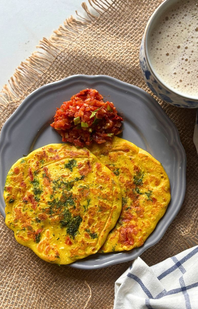 Quick, protein-packed pancakes perfect for breakfast or a light meal. Crispy, spiced, and ready in minutes.
