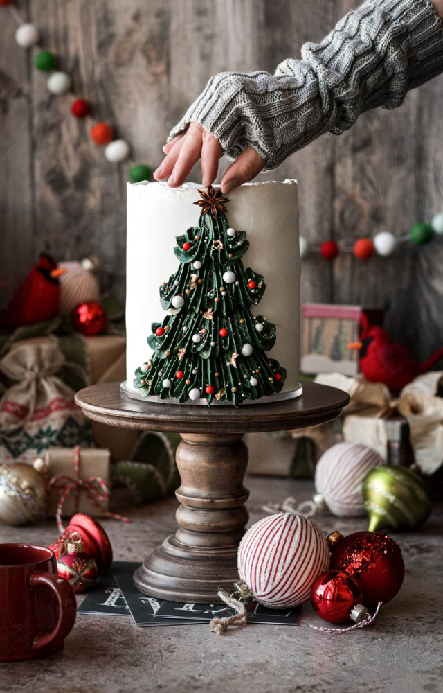 Delicious Christmas Cakes to Relish