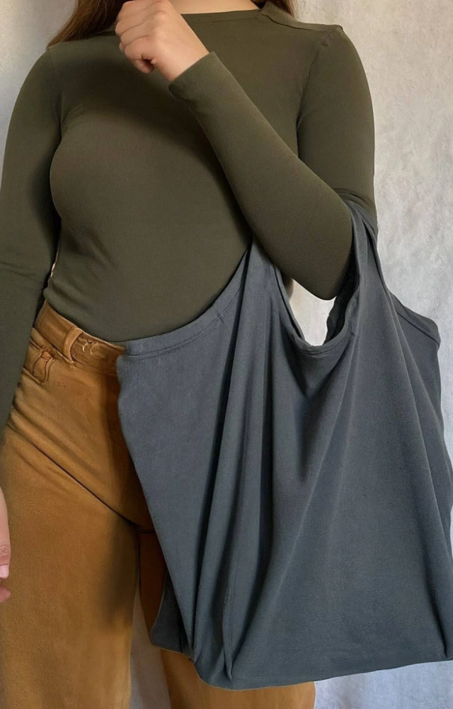 Turn old t-shirts into no-sew tote bags in minutes. Eco-friendly and fashion-forward!
