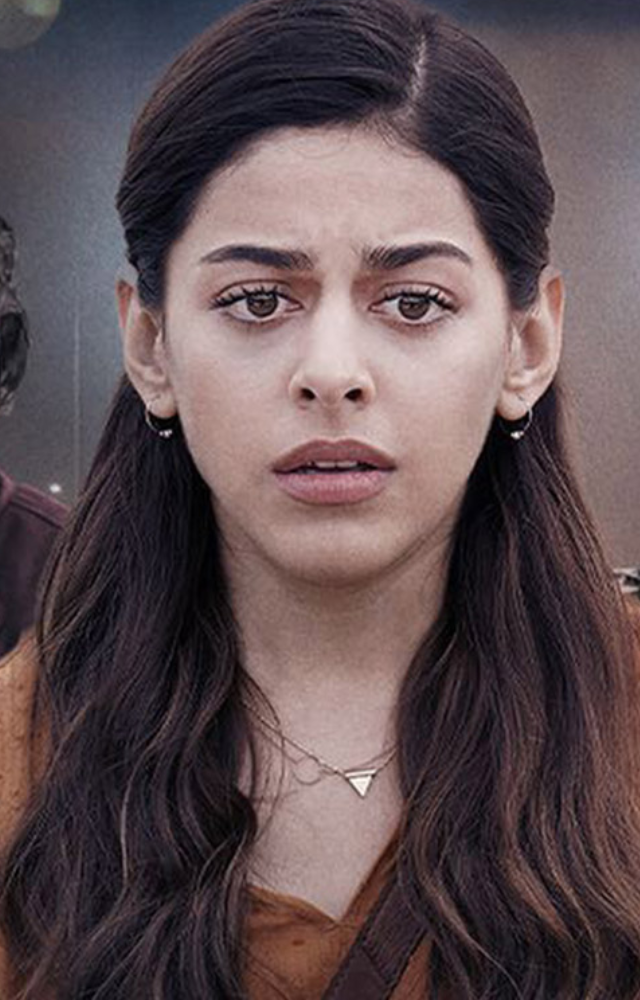 A journalist investigates a series of deaths—each linked to a mysterious traffic violation. Every turn leads deeper into danger.