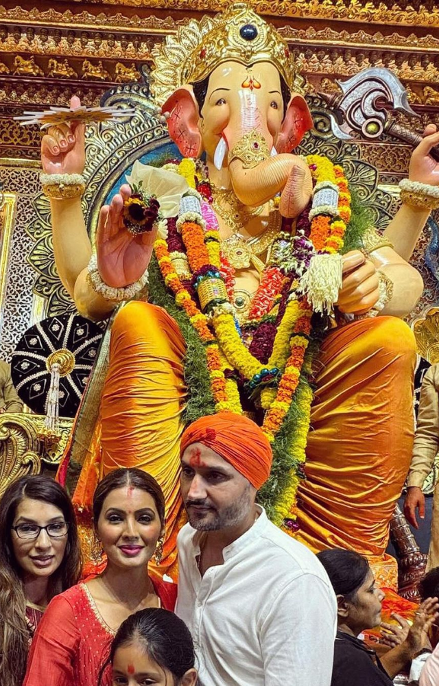 In his recent Instagram update, Harbhajan Singh and his wife are seen with Ganpati Bappa, reflecting on the festive spirit and the special family moments.