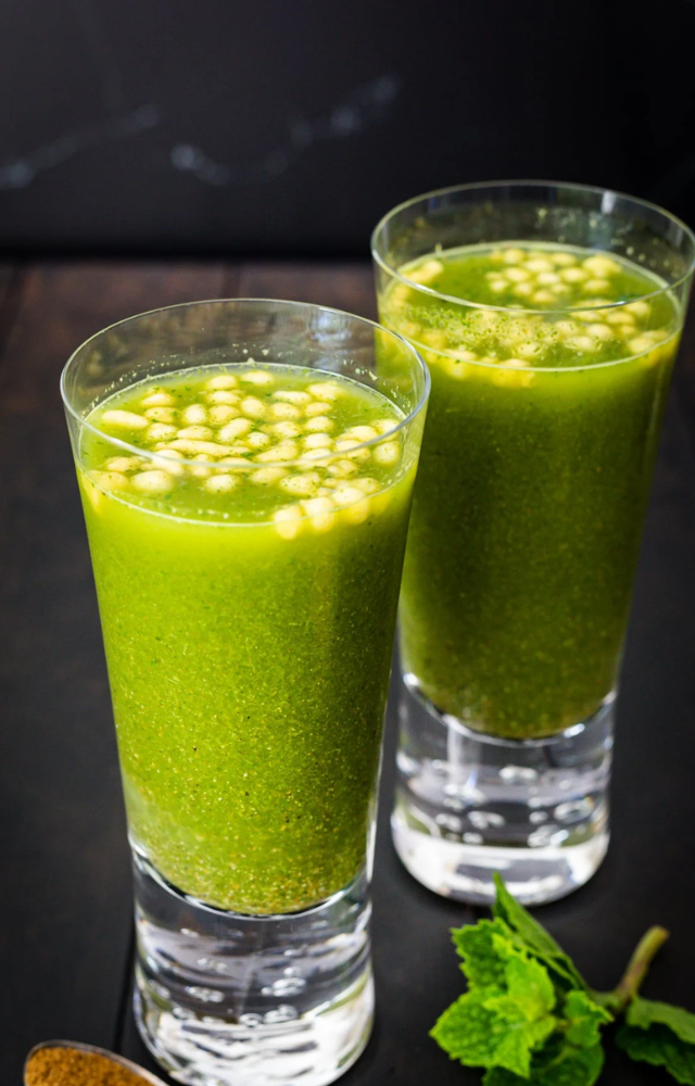 Spicy and tangy, jal jeera not only hydrates but also kick-starts your metabolism. Great for cleansing the palate and boosting appetite.