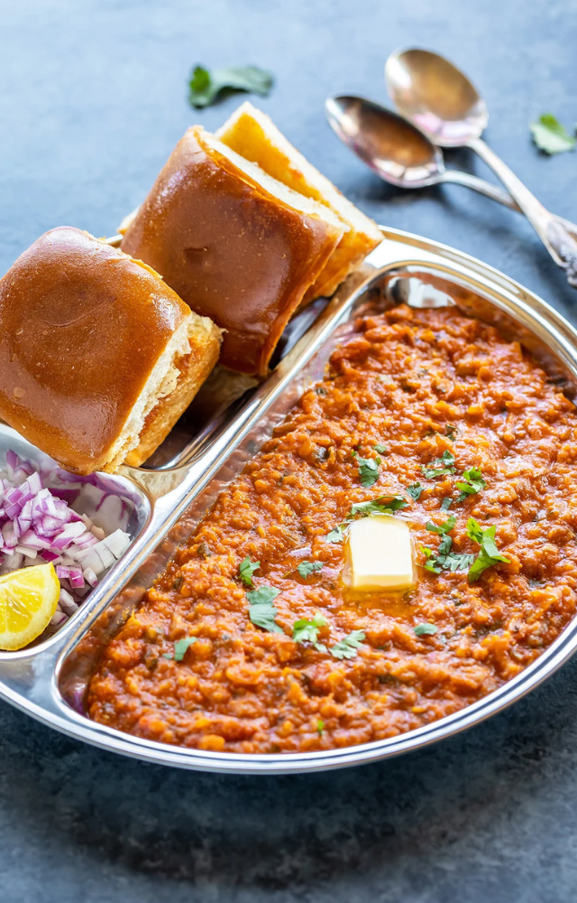 A flavorful, buttery mix of mashed vegetables served with soft pav buns. The ultimate street food delight for your evening hunger!