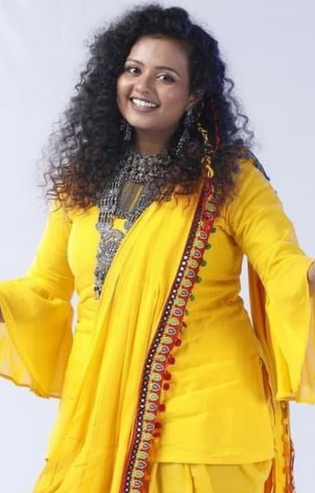 Manasi Ghosh started her singing journey in Kolkata, winning hearts in local competitions. Her passion for music began at the age of 5.