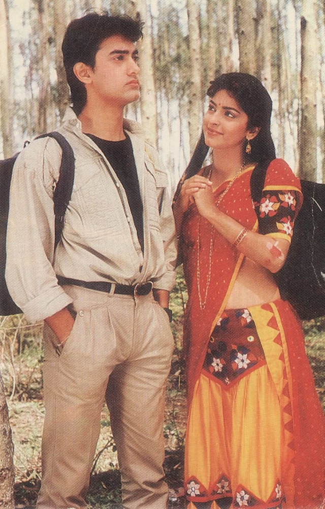 “Ae Mere Humsafar” from Baazigar is a classic romantic anthem, showcasing Juhi Chawla’s graceful charm.