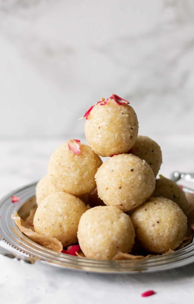 These versatile sweets, made from besan, rava, and coconut, are easy to prepare and are a Ganesh Chaturthi favourite.
