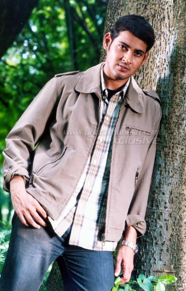 A stylish thriller that showcased Mahesh’s calm yet powerful screen presence. His performance as a hitman is still considered one of his best.