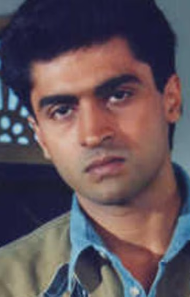 Mohnish gained recognition for his negative roles in films like Maine Pyar Kiya, proving his versatility and making a strong impact.