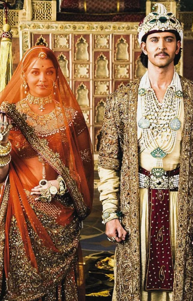 Witness the epic love story of Emperor Akbar and Jodha Bai, played by Hrithik Roshan and Aishwarya Rai, in this historical romance.