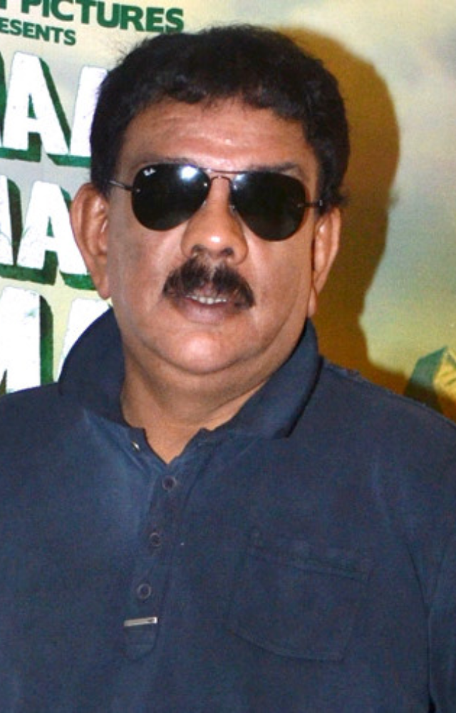 From comedy to thrillers, Priyadarshan showcased his versatility with films like Bhool Bhulaiyaa and Kaalapani.